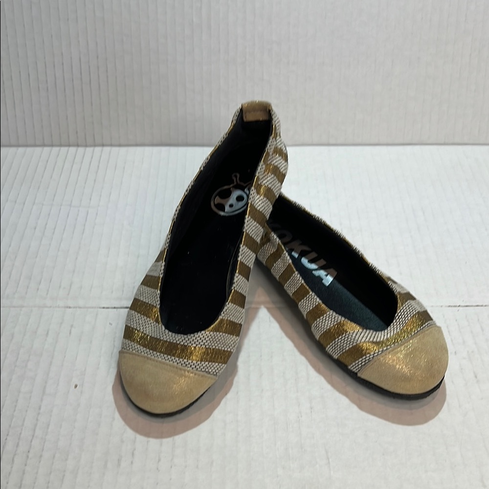 Gold and Tan Classic Flats with Tartan Design